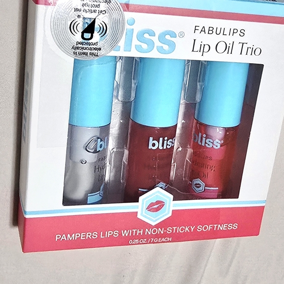 NEW! Bliss Fabulips Lip Oil Trio 3 X 7 g - Picture 3 of 6